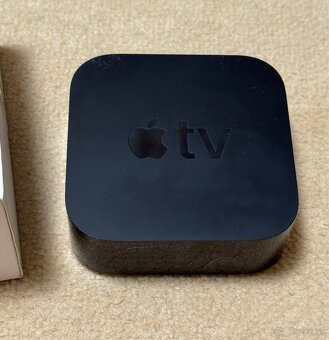 Apple TV 4K 64GB, model A1842 - pokazený.