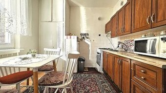 PRIPRAVUJEME Predaj 3 izbový byt Nitra - Párovská ul., 2x ba