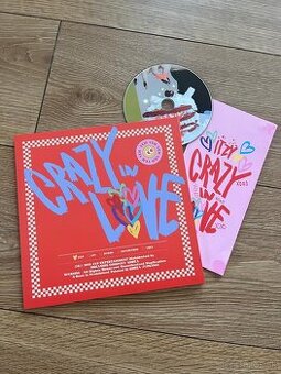 K-pop album ITZY - CRAZY IN LOVE
