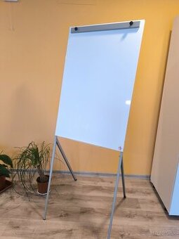 Predám flipchart uplne novy, v záruke - 1
