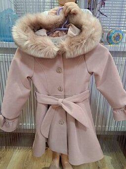 Dievčenský kabát