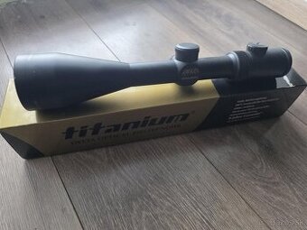 Predám Delta Titanium 2,5-10x56 s červeným bodom