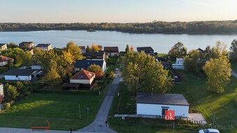 Víkendová oáza pre náročných – pozemok pri jazere v stráženo