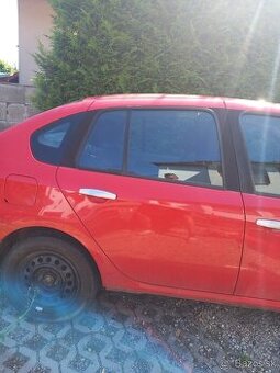 Predám zadné spolujazdcove dvere na Renault Thália rok 2011