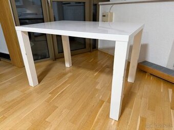 Darujem za odvoz - Jedálenský stôl 120x80 cm