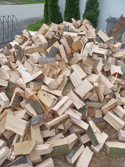 Palivové drevo tvrdé rôzne dĺžky:Tel  0905 556219