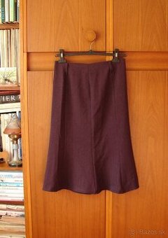Tmavofialová midisukňa