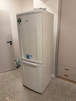 Kombinovaná chladnička s mrazničkou Electrolux