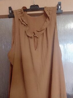 Bluzkovy top