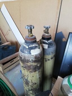 FĽAŠE co2