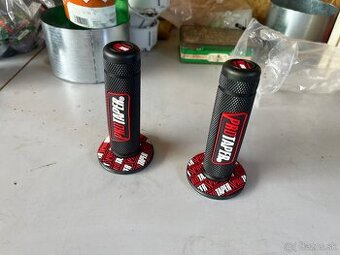 Červené gripy Protaper