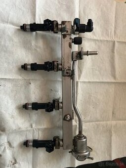 VSTREKOVACIA RAMPA OPEL ASTRA J 55577580 turbo