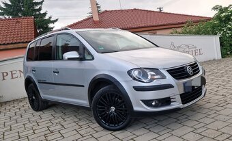 Volkswagen touran cross 2.0 tdi BMM r17