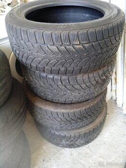 225/55R17