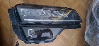 Predné práve Full LED svetlo Škoda Karoq