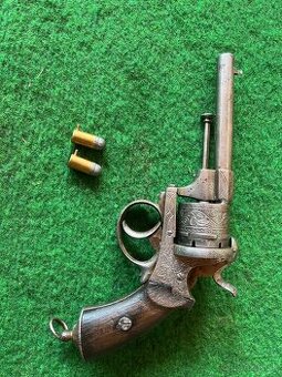 Historický revolver lefos 9mm