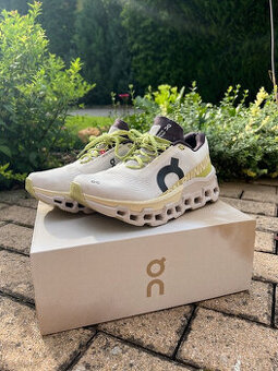 ON RUN CLOUDMONSTER 2