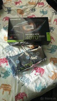 Grafická karta RTX 4070 SUPER 12GB