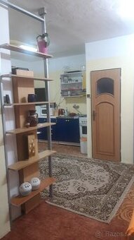 1 izbový byt- rodinný dom - 1