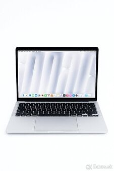 MacBook Pro 13" 2020 8/256GB Silver (100% Batéria) + ZÁRUKA