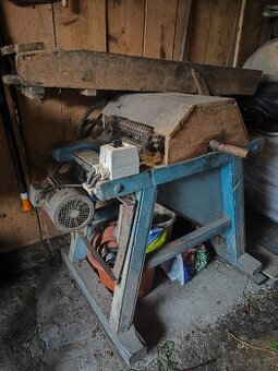 Elektrická rezačka na trávu / seno / žihľavu