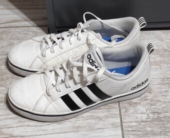 Predám pánske biele kožené tenisky orig.Adidas 7,5-41