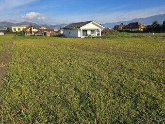 Predaj stavebného pozemku na výstavbu rod.domu,856m2-Mojš
