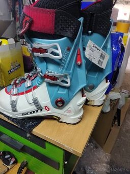 Predám Skialpove lyžiarky Scott