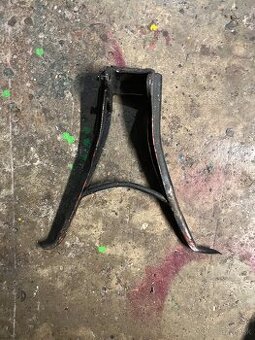 Stojan na pioniera 20