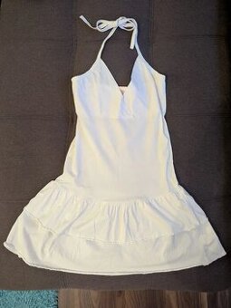 biele saty s volanikmi