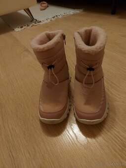 Dievčenské teplé snehule