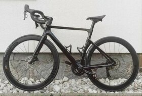 Carbonový Cestný Bicykel UCI