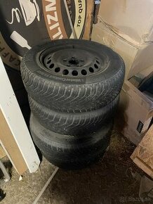 Plechové disky 5x112 R15 + zimné pneomatiky 195/65 R16