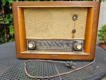 Starozitne radio Tesla Popular