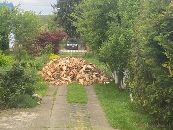 Brigada ukladanie dreva