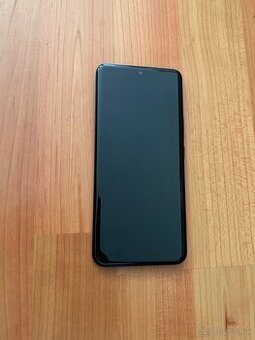 Predám Honor 90 12GB Rám 512GB Black Bežné známky používania