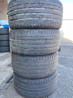 255/35 zr19 XL