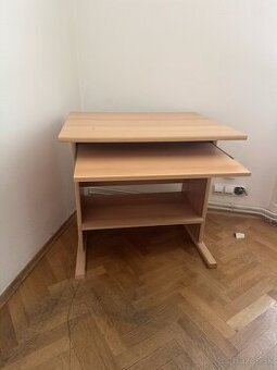 Stol pod počítač