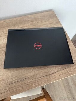 Predám Dell Inspiron 7566
