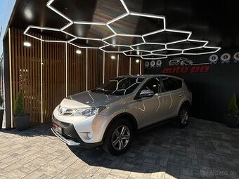 Toyota RAV4 2.0 l D-4D Active