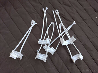 nahradne zavesy, uchyty na vianocne svetla Calla