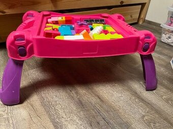 Mega Bloks - Hrací stolík+ plná krabica mega block