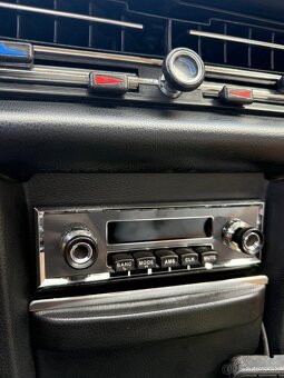 Retro rádio / veterán