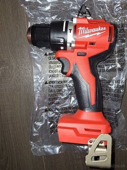 AKU priklepovy skrutkovac Milwaukee M18BLPDRC
