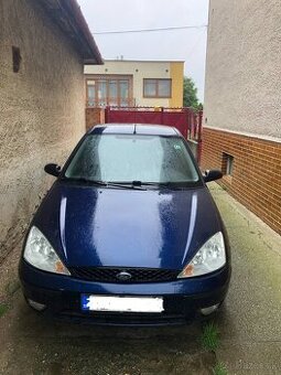 Ford focus 1.6 benzín