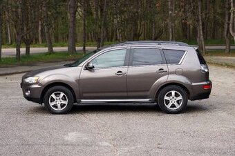 Mitsubishi Outlander 2.2,diesel,4x4, 7.miestne, 199 800 km