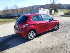 Peugeot 208 1.2 benzín