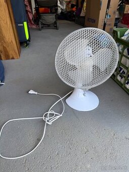 Stolový ventilator