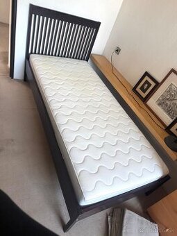 Predám posteľ z IKEA zánovná