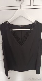 Cierny novy top s cipkou, velkost S
